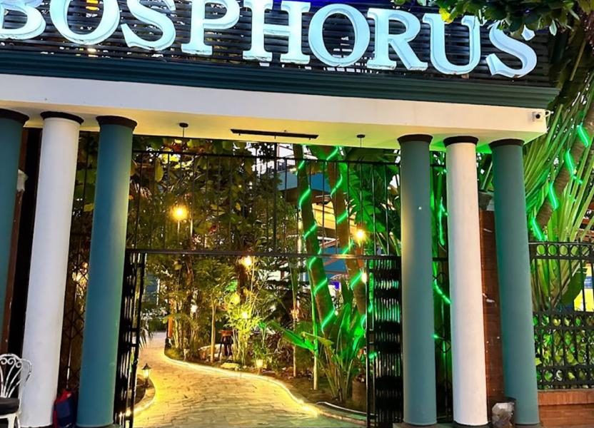 Bosphorus Restaurant & Cafe