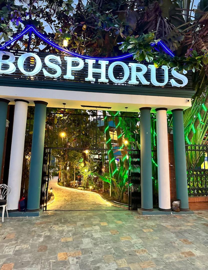 Bosphorus Restaurant & Cafe