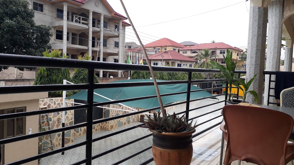 Dokua Royal Hotel