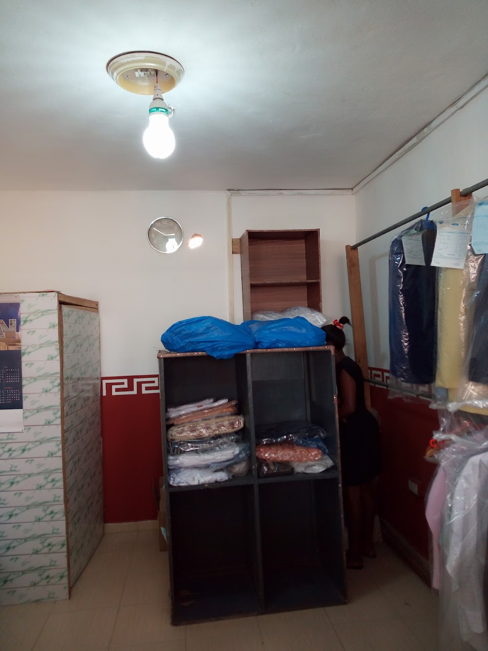 EGLON LAUNDRY & DRY CLEANING SERVICES