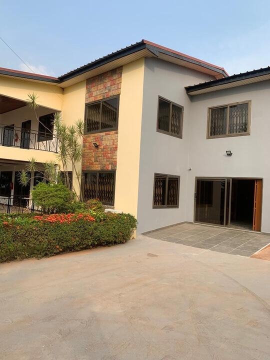 G-House Lodge