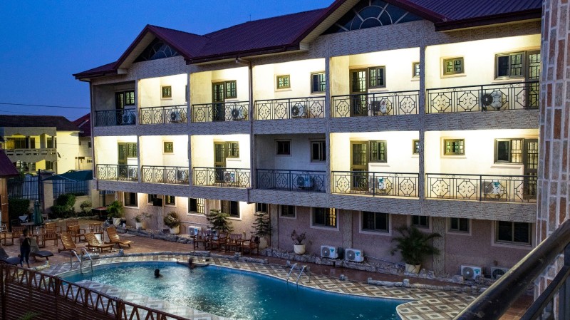 Lou-Ralph Hotel