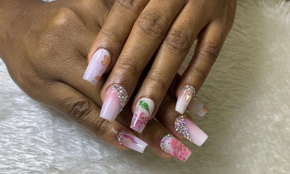 Lux Grande Beauty Lounge