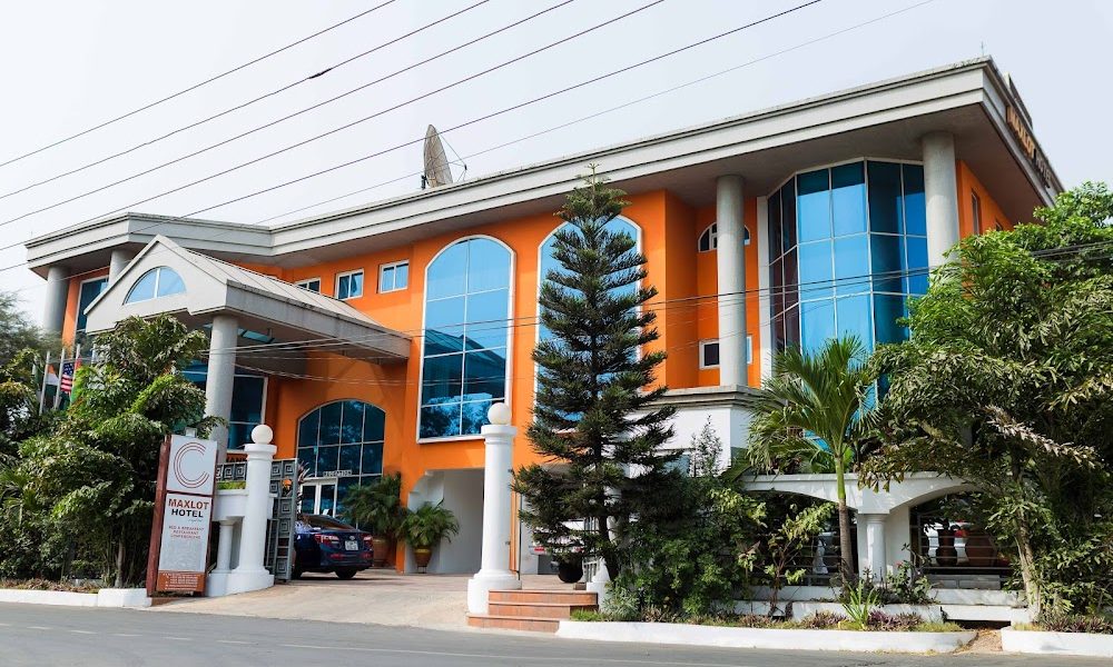 Maxlot Hotel