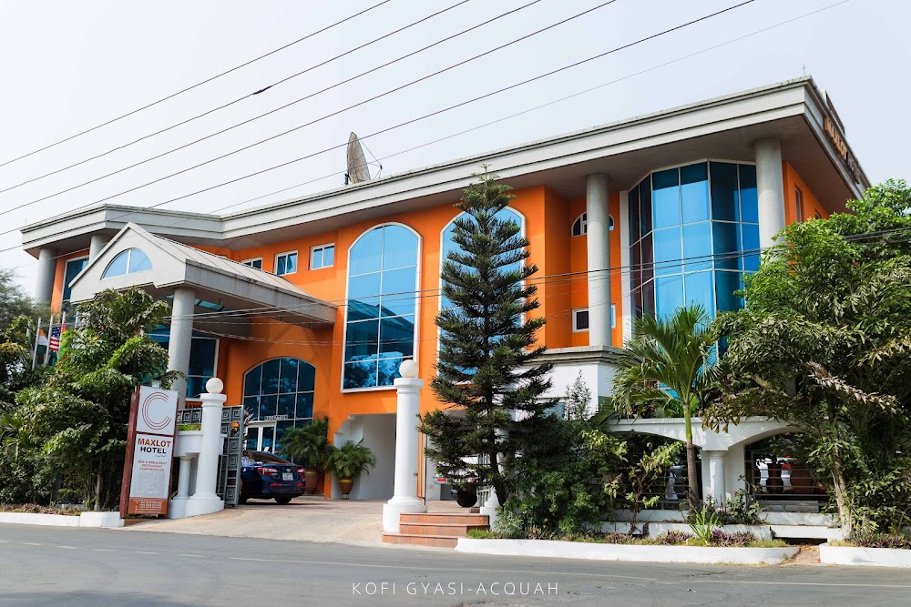 Maxlot Hotel