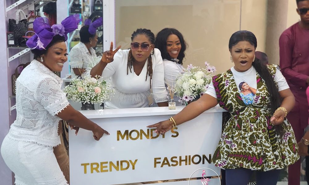 Mondy’s Trendy Fashion