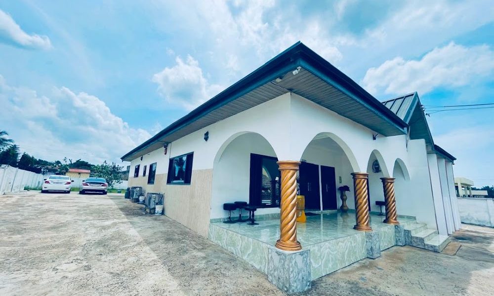 Nanas Holiday Let Guest House