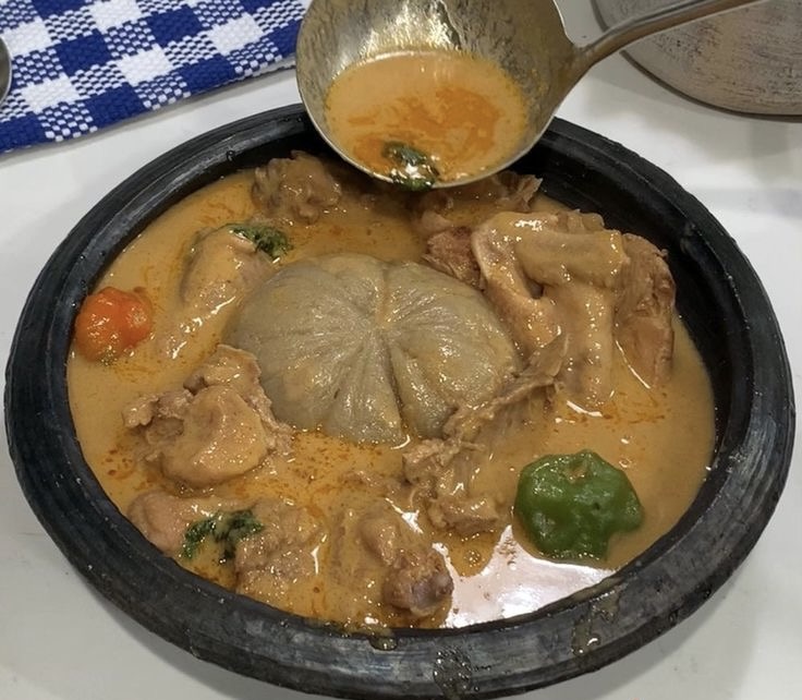 Yaa Ntomo Chop Bar