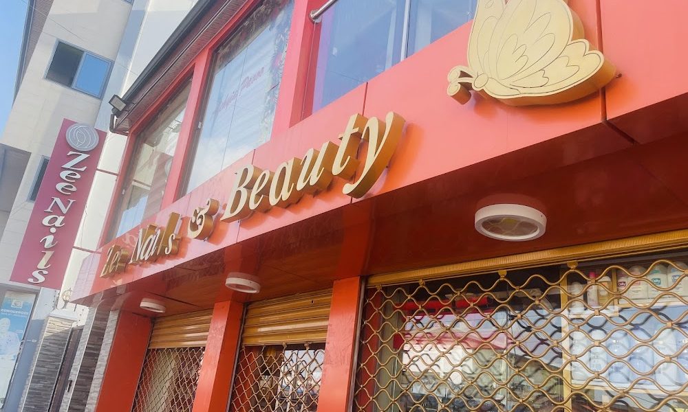 Zee Nails and Beauty