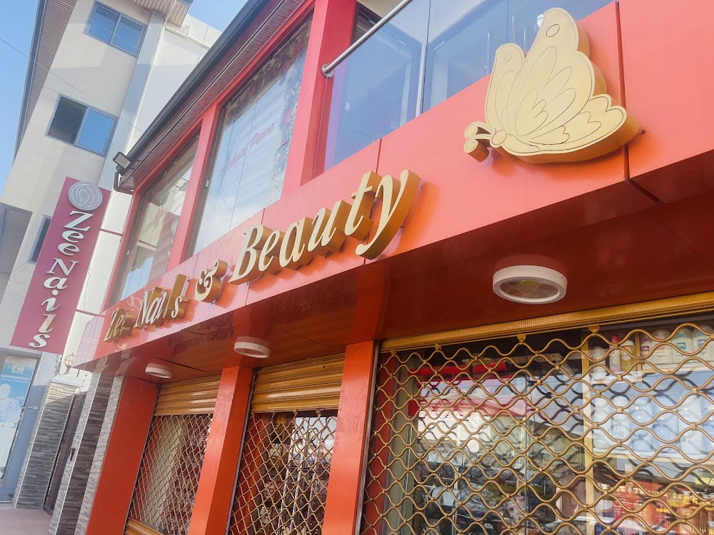 Zee Nails and Beauty